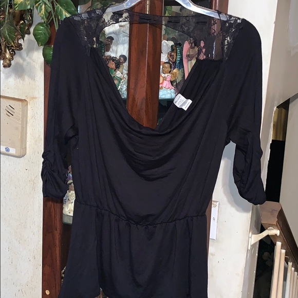 Sz 3xl top by 121 Boulevard has open back - Picture 1 of 8